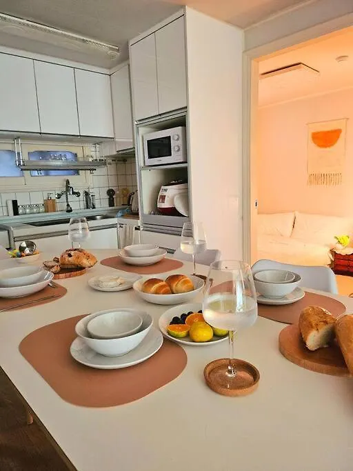 Oasis Apartment Seoul 0*,  South Korea